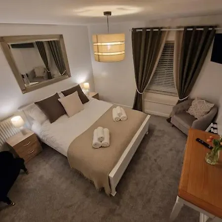 Black Cat - * Pickering